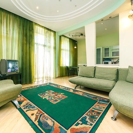 Luxcenterapartment Kiev Ngoại thất bức ảnh